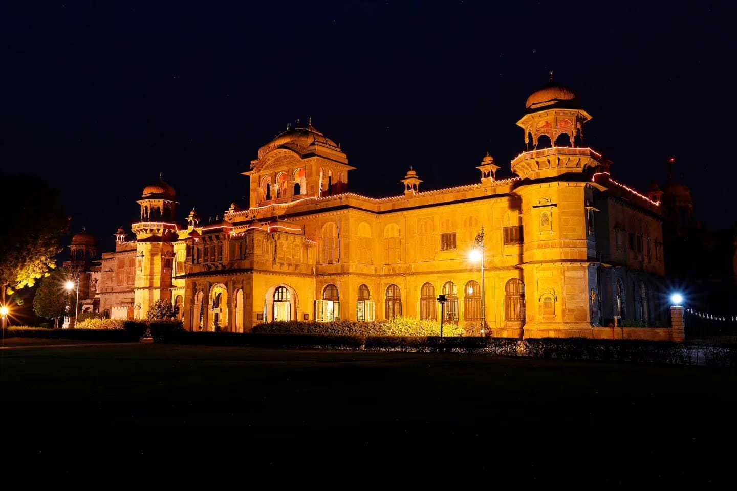Lallgarh Palace